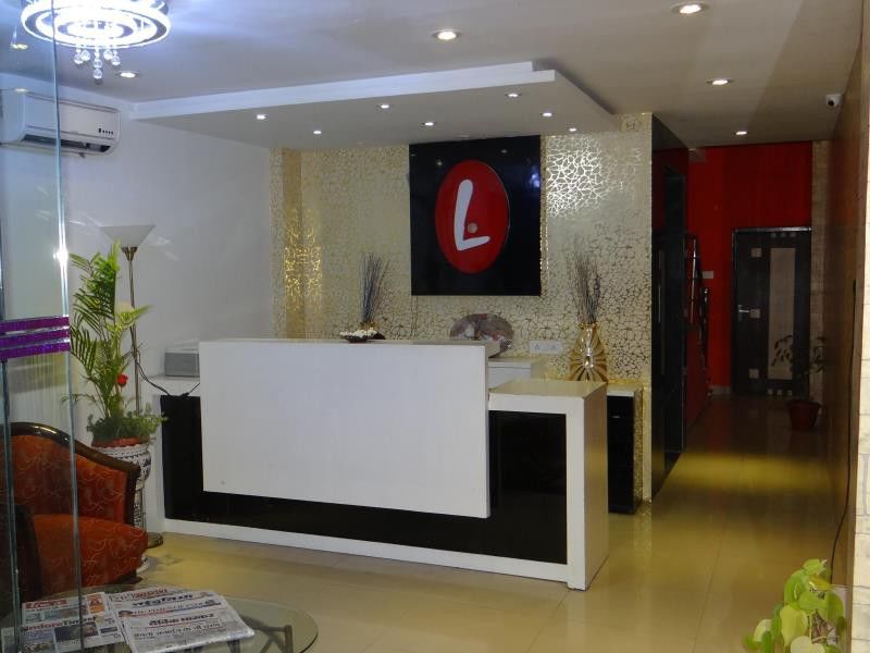 Linear Inn Indore Esterno foto