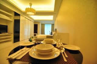 Linear Inn Indore Esterno foto